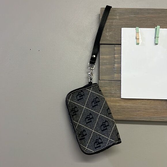 Dooney & Bourke Flap “DB” Wallet Wristlet- approx 6.5”/4.25”/1.25” - Picture 2 of 16